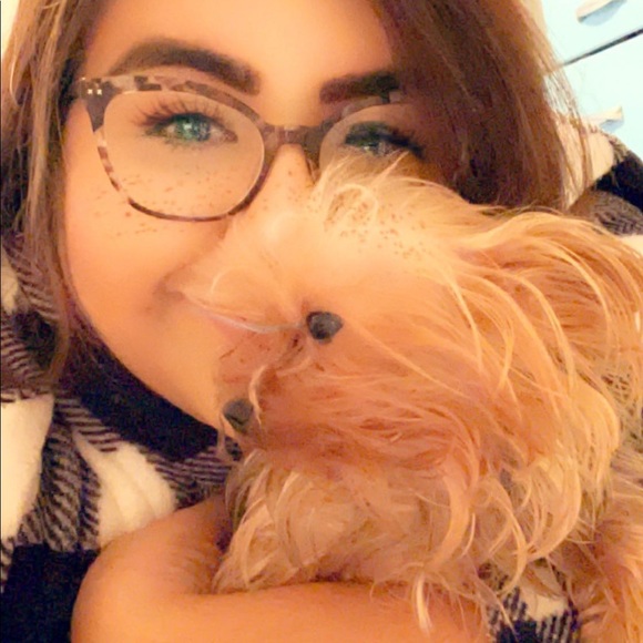 Meet your Posher, Sarah - Picture 3 of 5